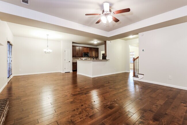 Photo - 267 Village Park Dr