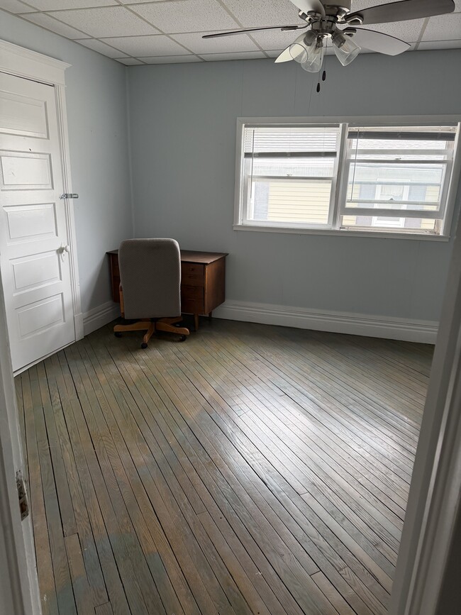 Photo - 1352 Illinois Ave Unit Apt 2