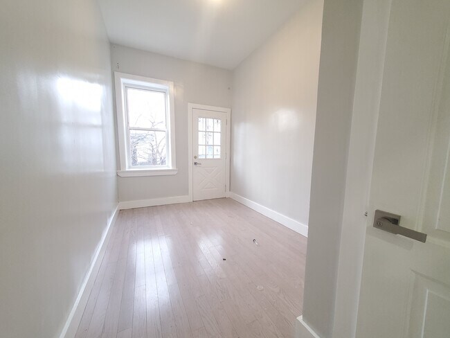 Photo - 55 Wallis Ave Unidad 1