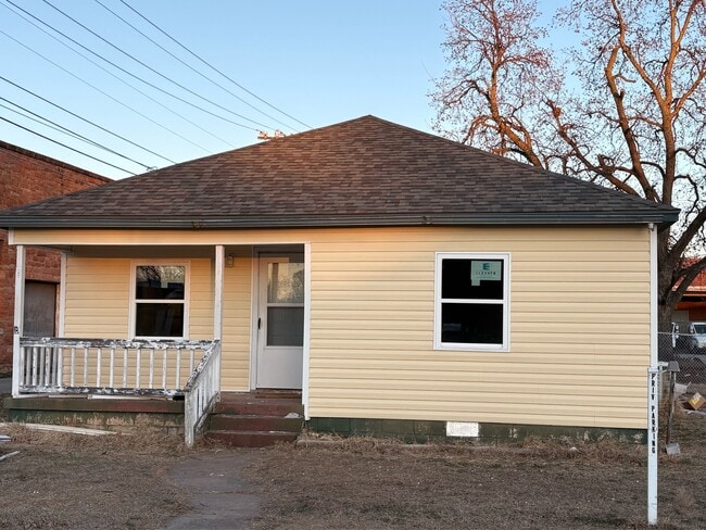 Building Photo - 115 S 8th St