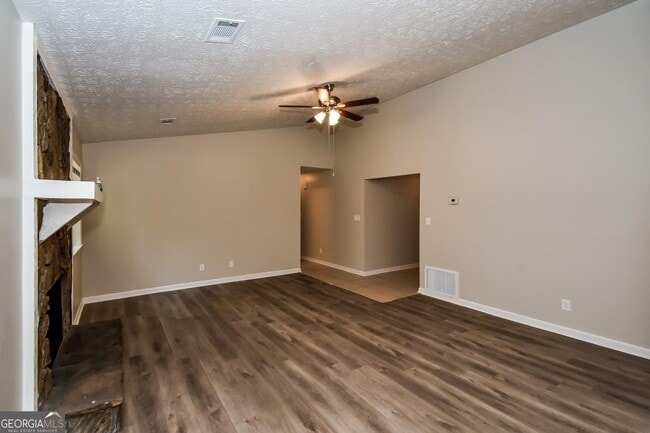 Photo - 263 Independence Dr