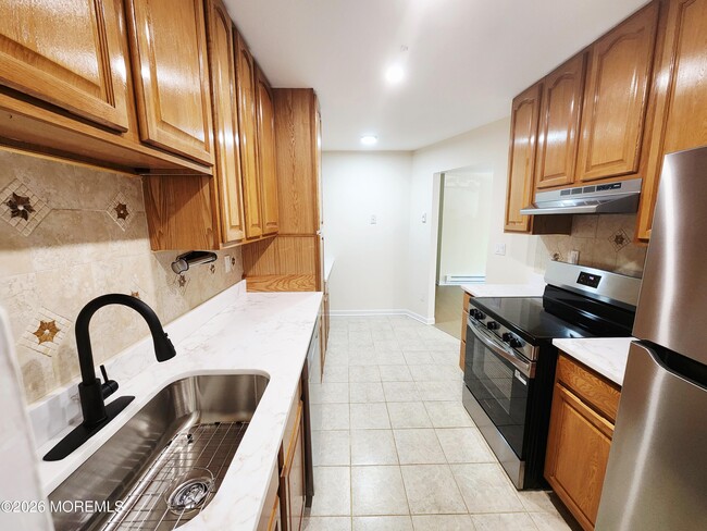 Photo - 26 Meadow Green Cir