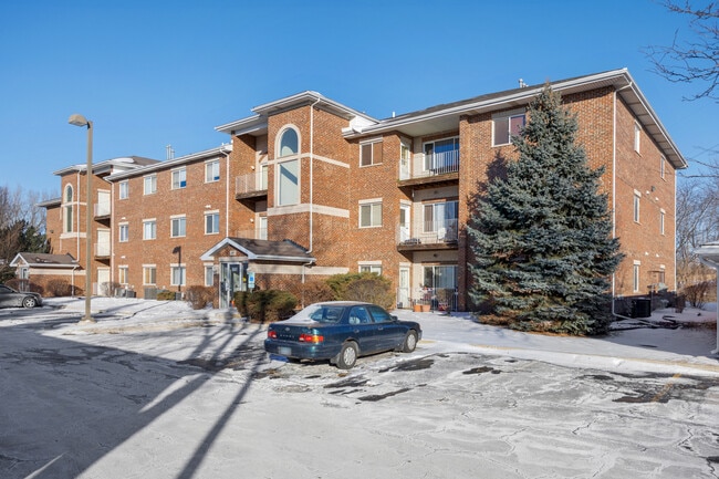 Building Photo - 881 N Swift Rd Unit 203