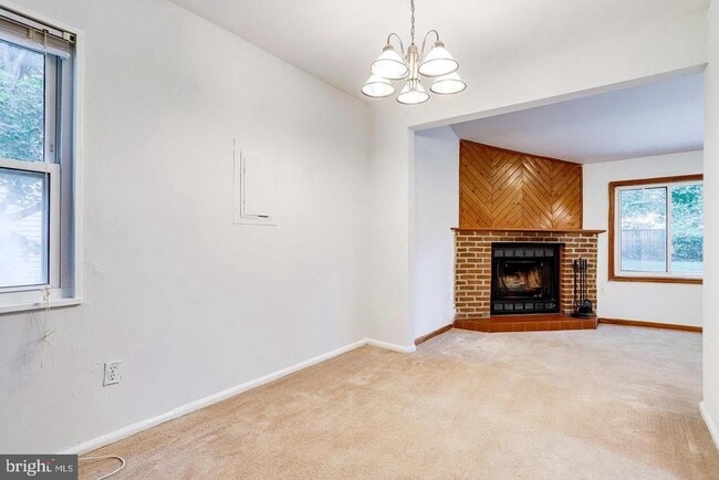 Photo - 1922 Anderson Rd