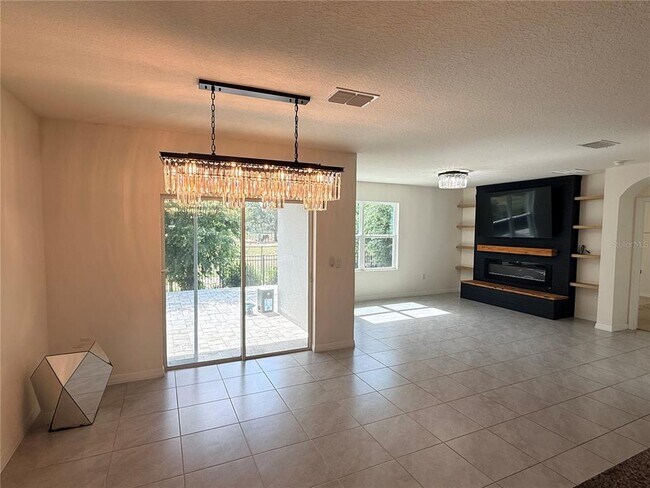 Photo - 2916 Sunridge Lp