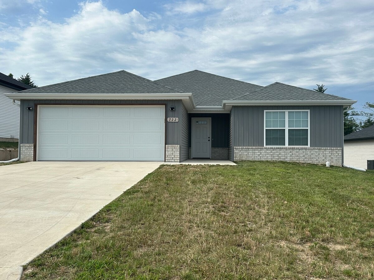 3 bed 2 bath in Marshfield - 3 bed 2 bath in Marshfield