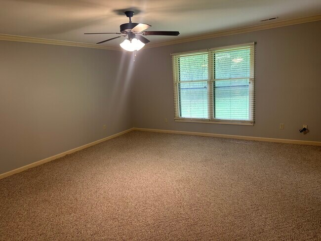 Dormitorio principal - 275 Woodcastle Dr