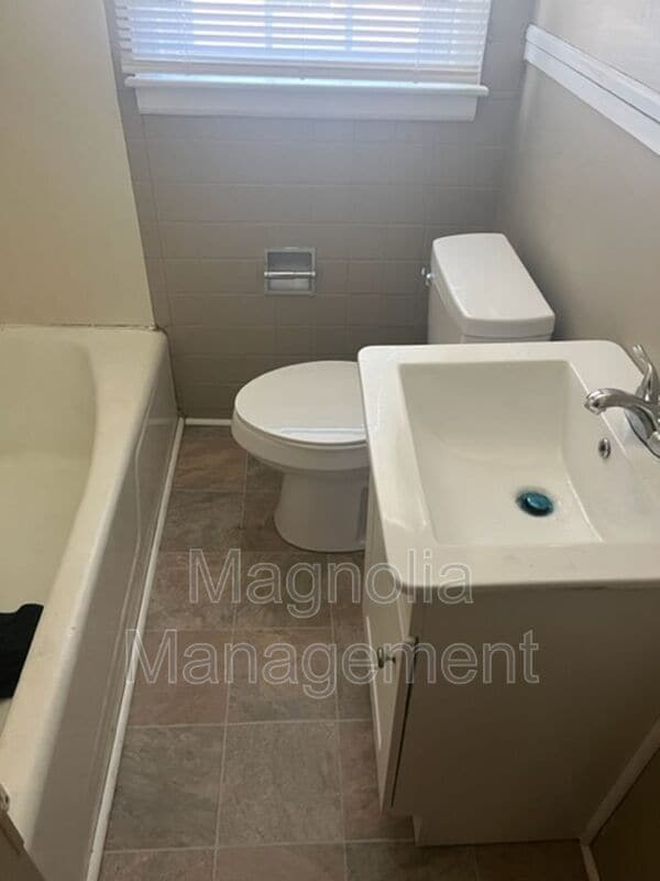 Photo - 111 S Elizabeth St