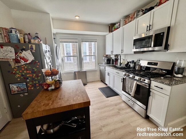 Photo - 127 Eliot St Unit 3