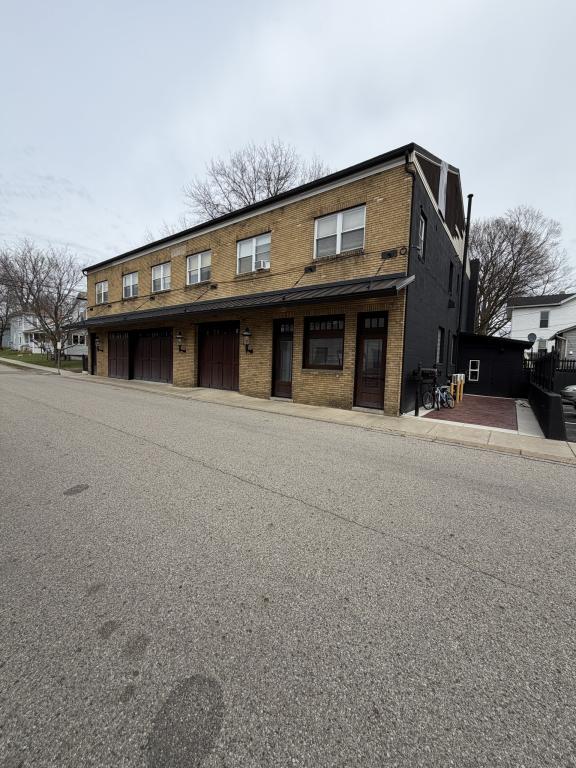 Building Photo - 310 Vine Ave