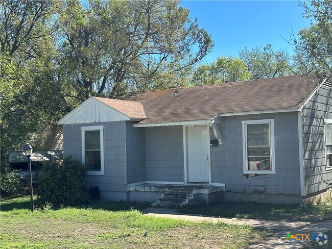 Building Photo - 1104 Duncan Ave Rental