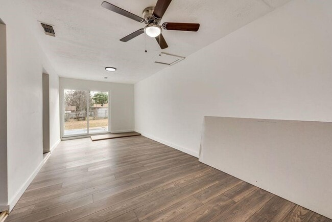 Photo - Beautiful Home in South Dallas!