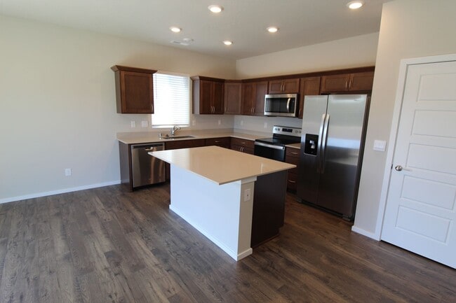 Photo - 5505 W Youngstown Ln
