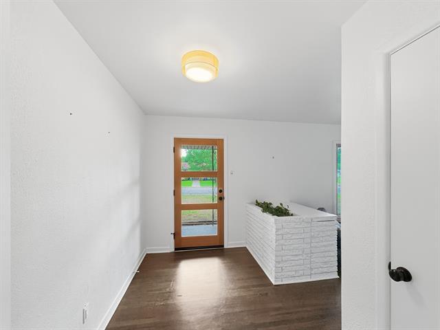 Photo - 2137 Lenamon Dr