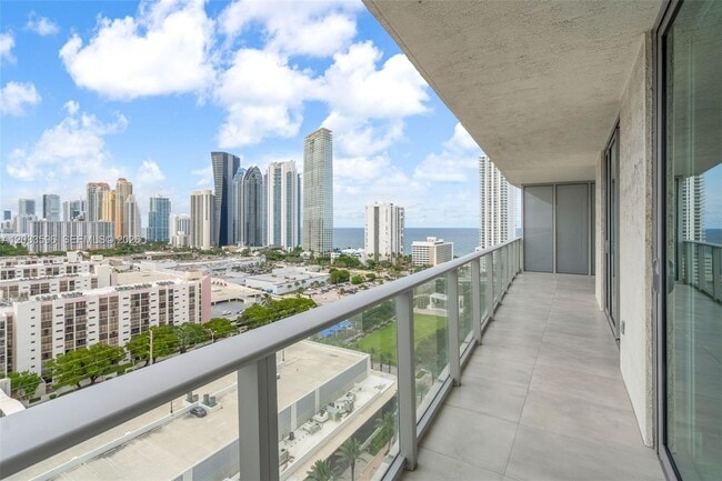 Building Photo - 300 Sunny Isles Blvd Unit 4-1805