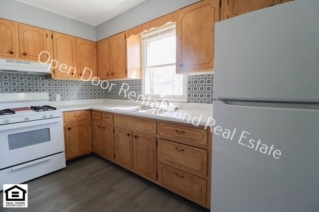 Photo - 6033 S Calhoun St