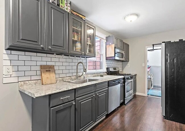 Photo - 3508 Palisade Ave Unit 2