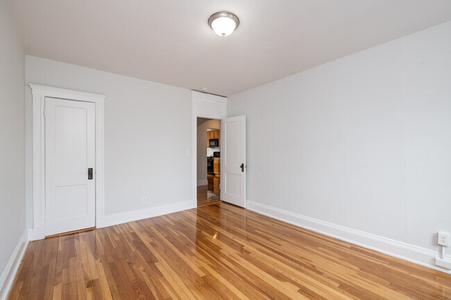 258 Chestnut Hill Ave Unit 4