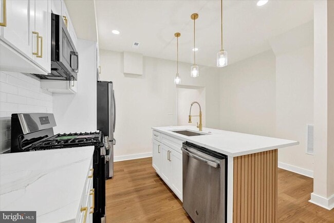 Photo - 33 S Morley St