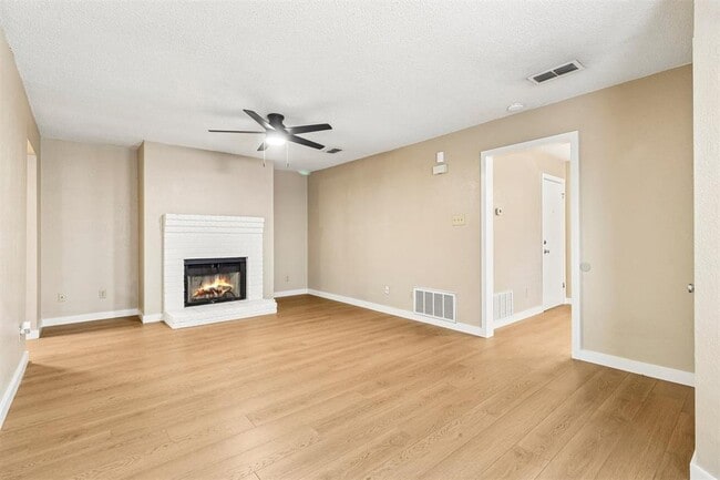 Photo - 13355 Water Oak Ln