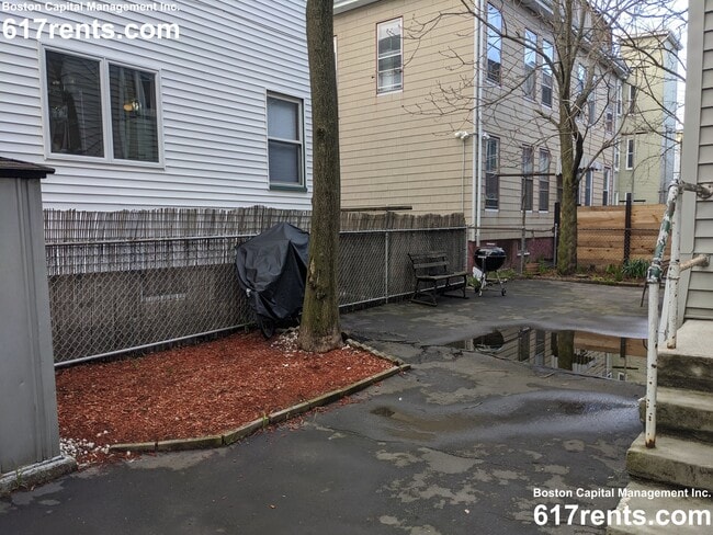 Photo - 18 Portsmouth St Unit 1