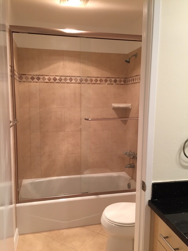 Photo - 7826 Topanga Canyon Blvd Unidad 208