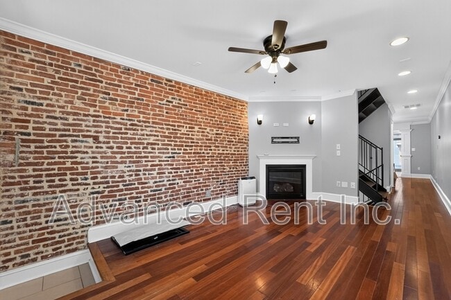 Photo - 528 S Curley St