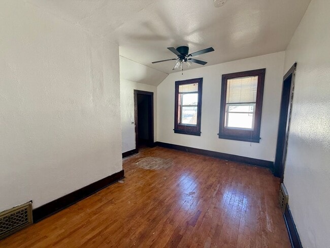 Photo - 1017 S 3rd Ave Unit Upper