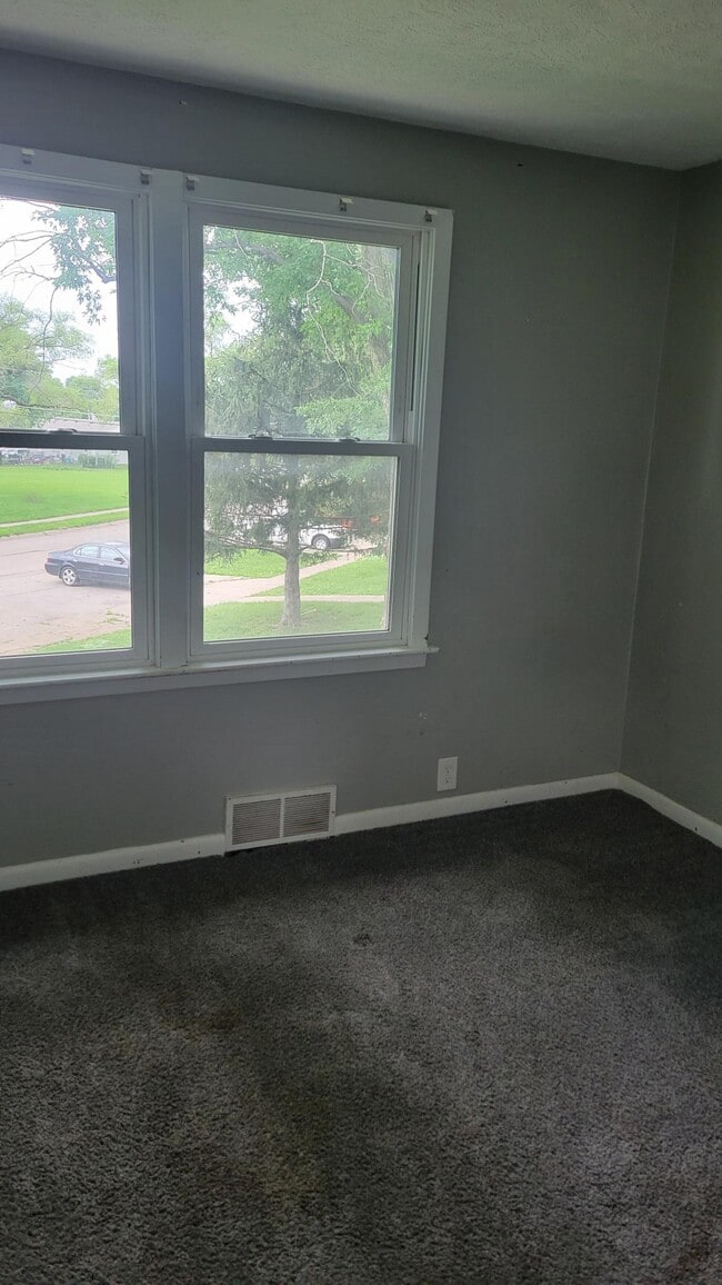 Photo - 4129 Valley St