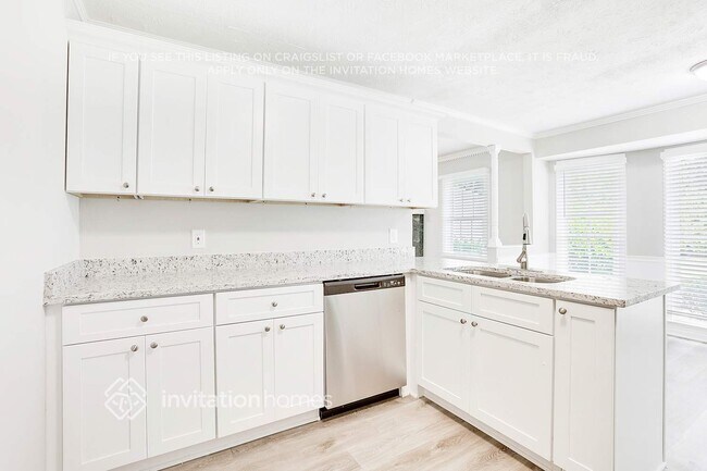 Photo - 562 Rollingwood Dr