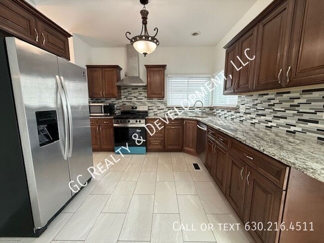 Photo - 885 Chelsea Ct