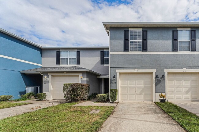 Walk to Waterford Lakes from this 3/2.5/1 ... - Walk to Waterford Lakes from this 3/2.5/1 ... Townhome