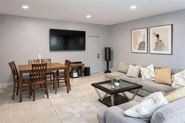 Photo - 15 El Sendero Ct