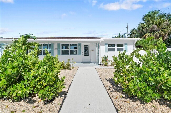 Photo - 2741 Parker Ave