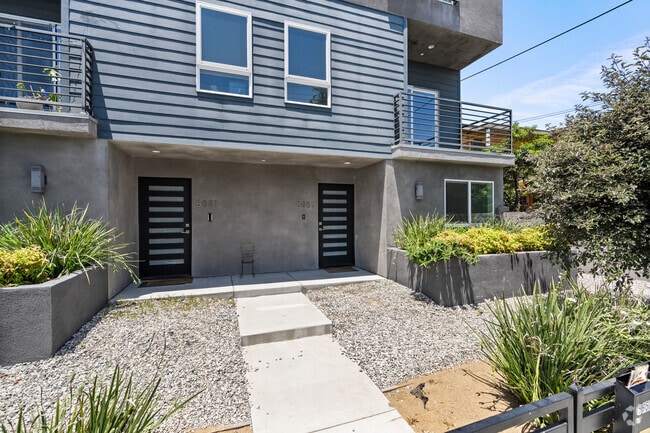 5653 Fair Ave