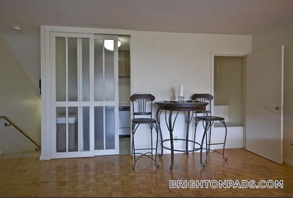 Photo - 125 Chiswick Rd Unit 312