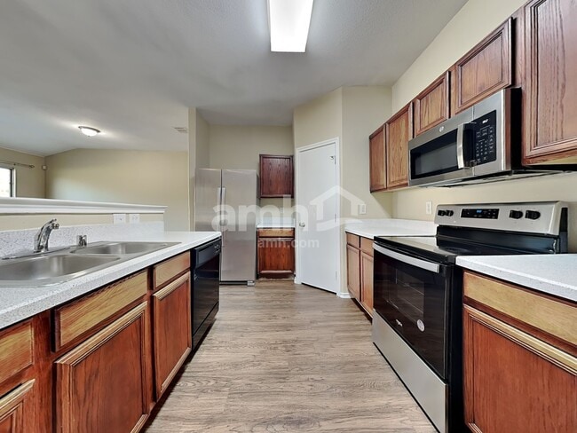 Photo - 101 Long Prairie Dr