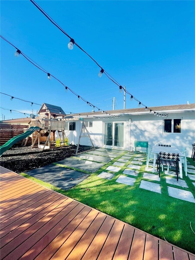 Photo - 207 SW 12th Ave