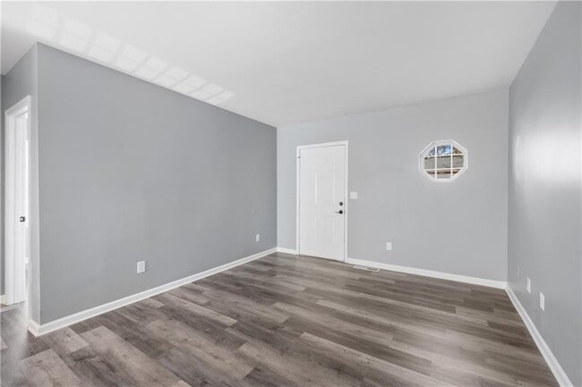 Photo - 501 Pine Park St