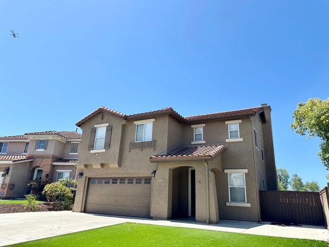 Building Photo - 1508 Robles Dr