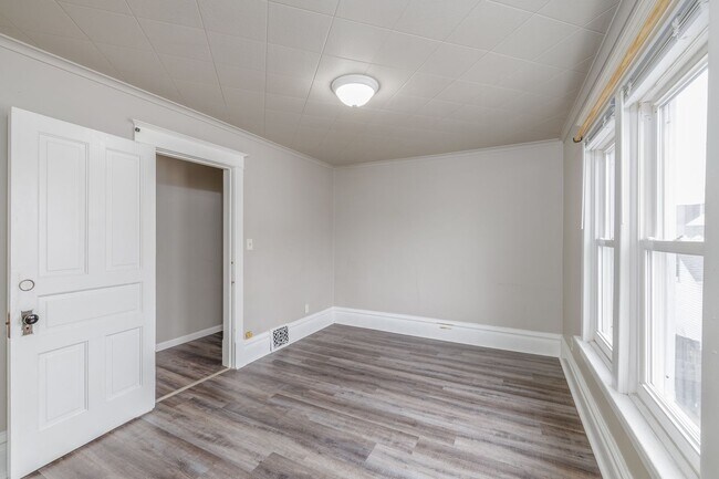 Photo - 1668 Oregon St Unidad Upper