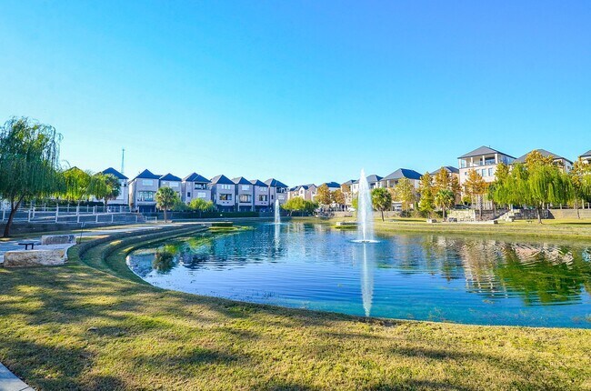 Photo - 6125 Cottage Grove Lake Dr