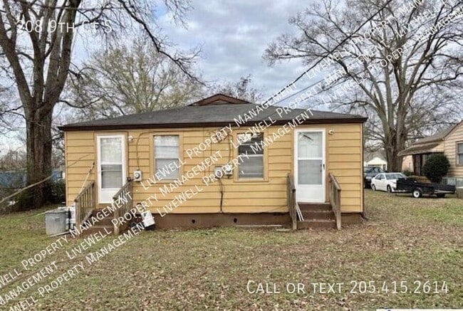 Building Photo - 208 9th Ct S