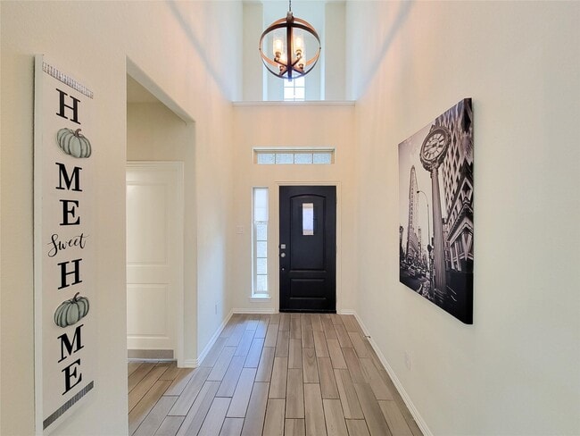 Photo - 28638 Monarch Cliffs Dr