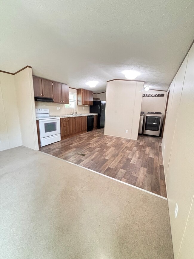 Photo - 10 S Walnut Lake Dr