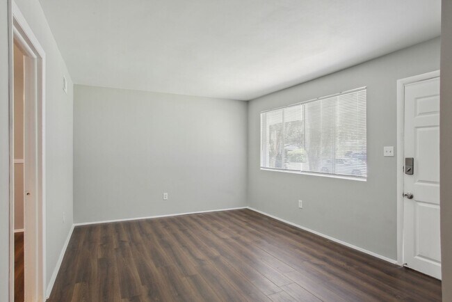 Photo - Large 3BR/1BA Eastside Savannah Home For Rent