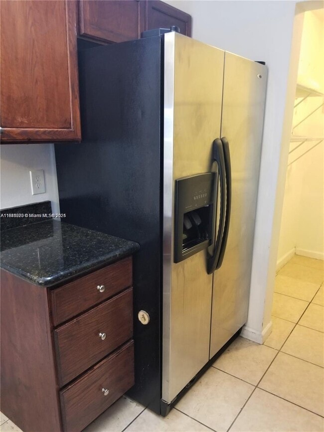 Photo - 6979 SW 40th St