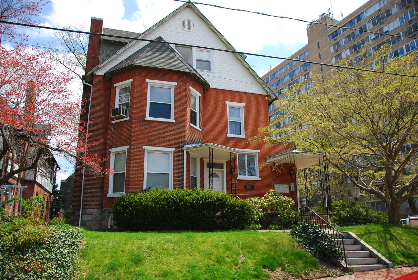 Photo - 1300 N Rodney St Apartamentos