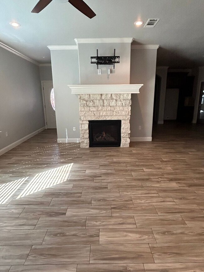 Photo - Beautiful Townhome