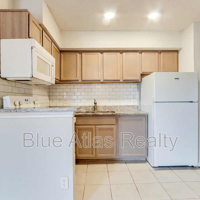 Photo - 9809 Walnut St